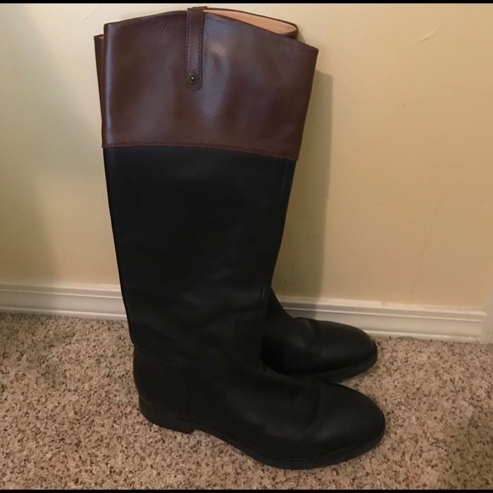 Black boots size 10